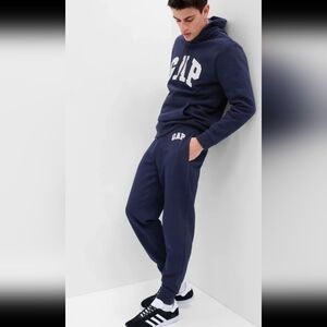 NWT! GAP, Logo Jogger, Tapestry Navy, Size Medium